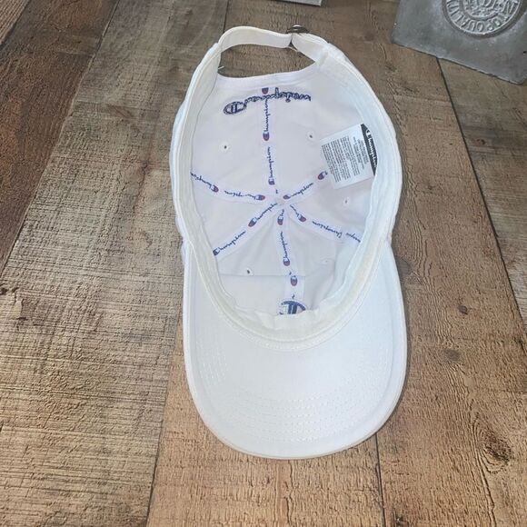 Champion white strap back hat - Picture 6 of 6